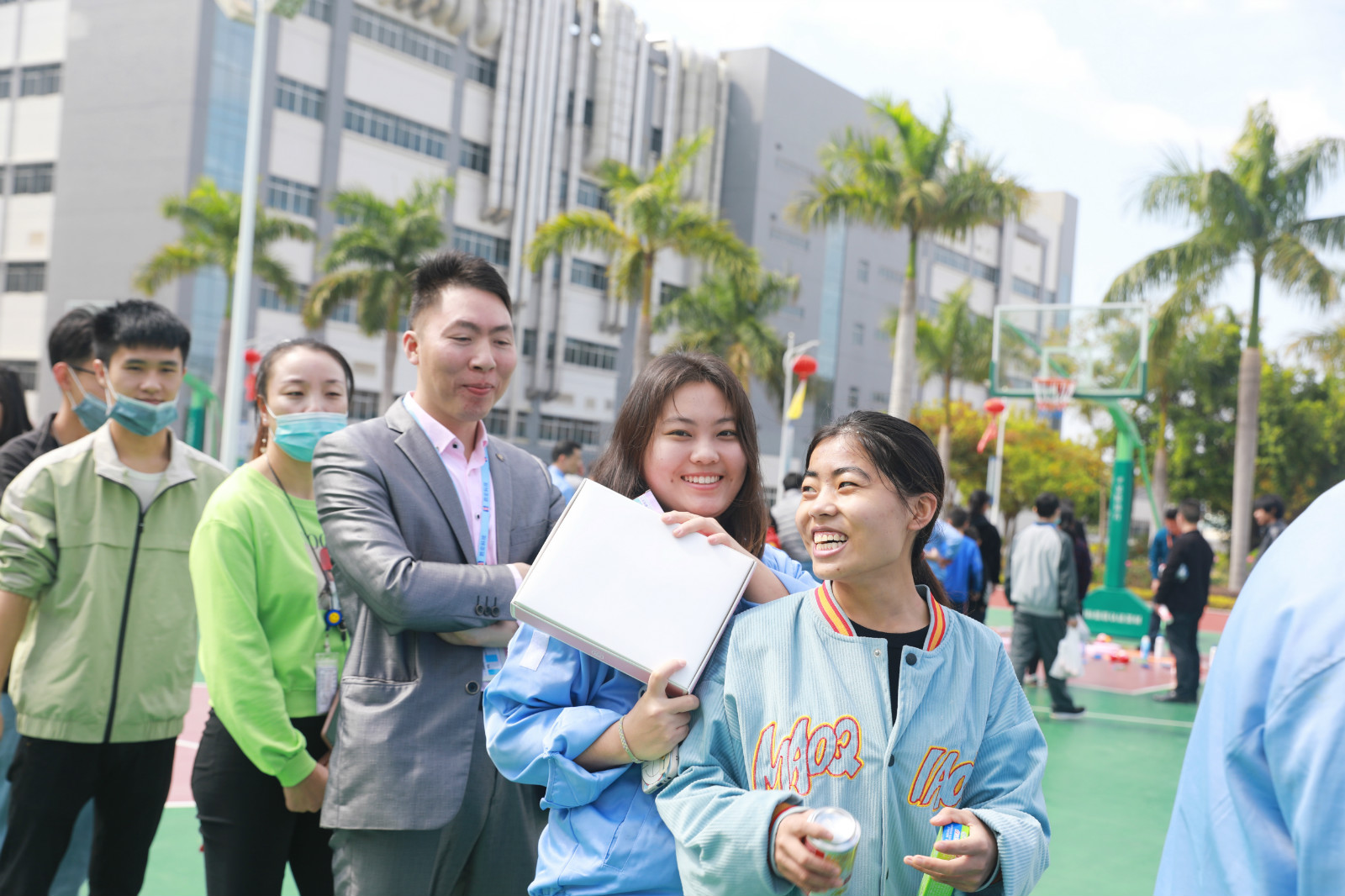就地过年，年味不减—我在yth游艇会挺好的